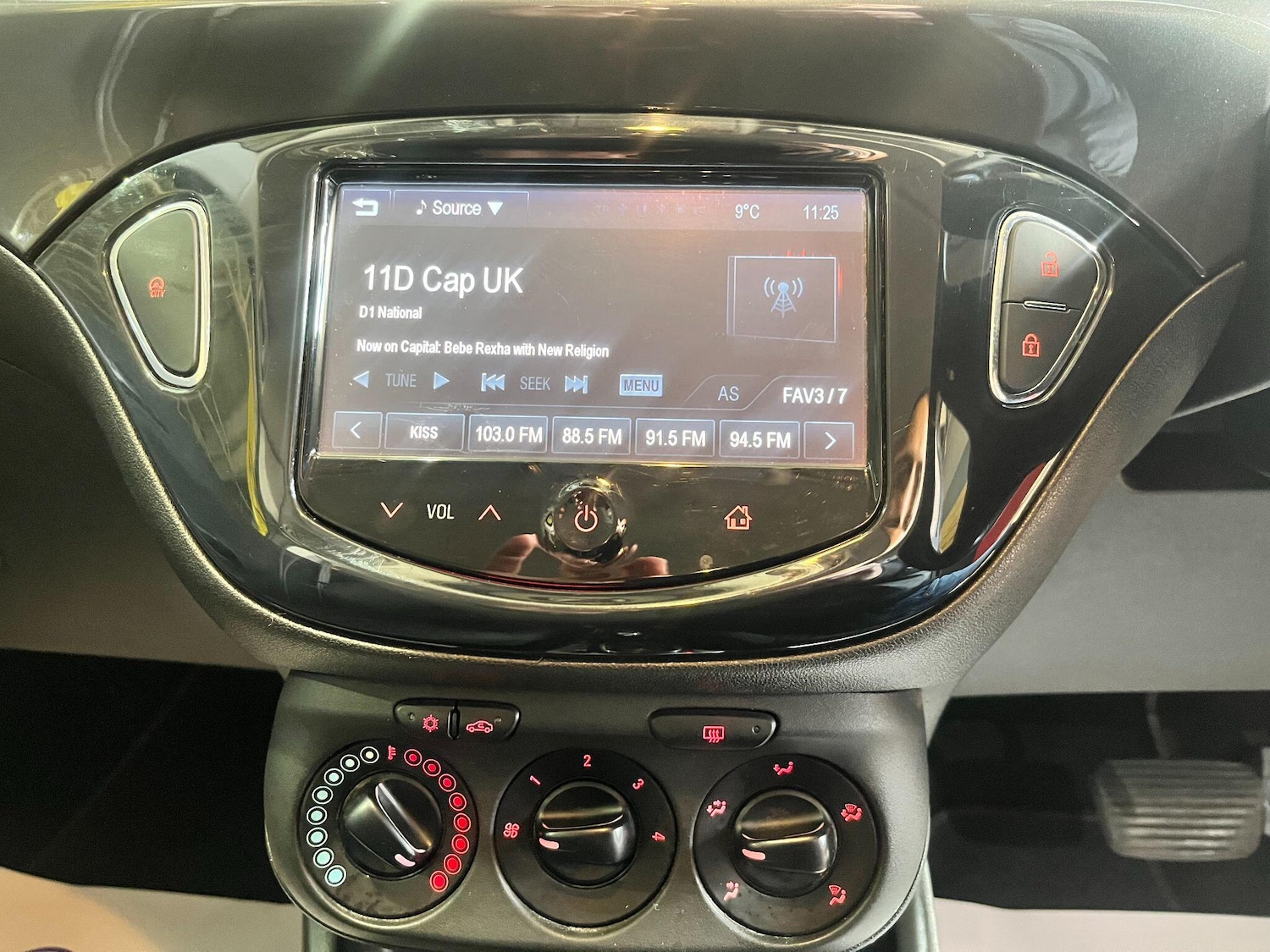 Used Vauxhall Corsa 2015 for sale - 78034562: Photo 40