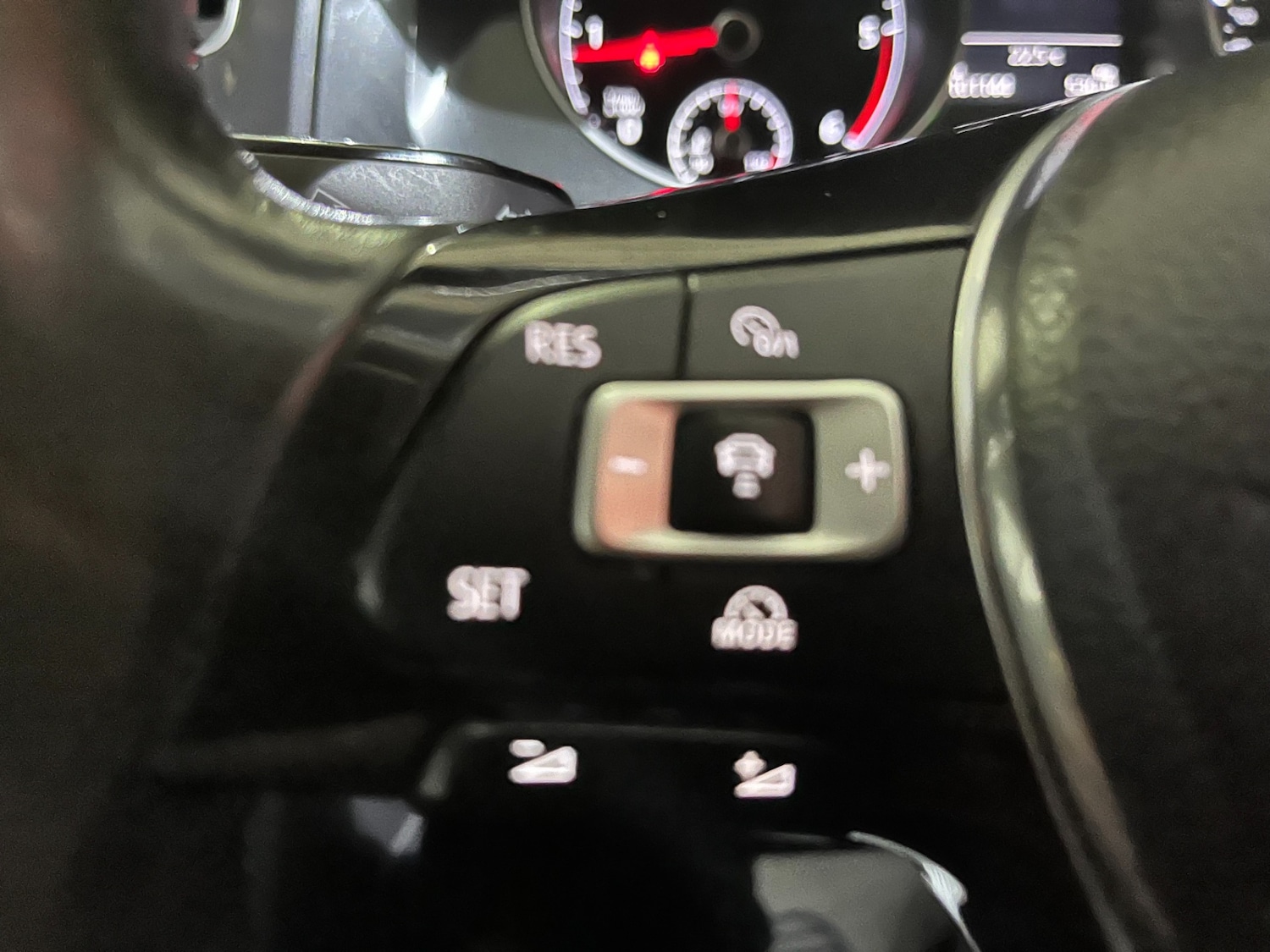 Used Volkswagen Golf 2017 for sale - 77036131: Photo 18