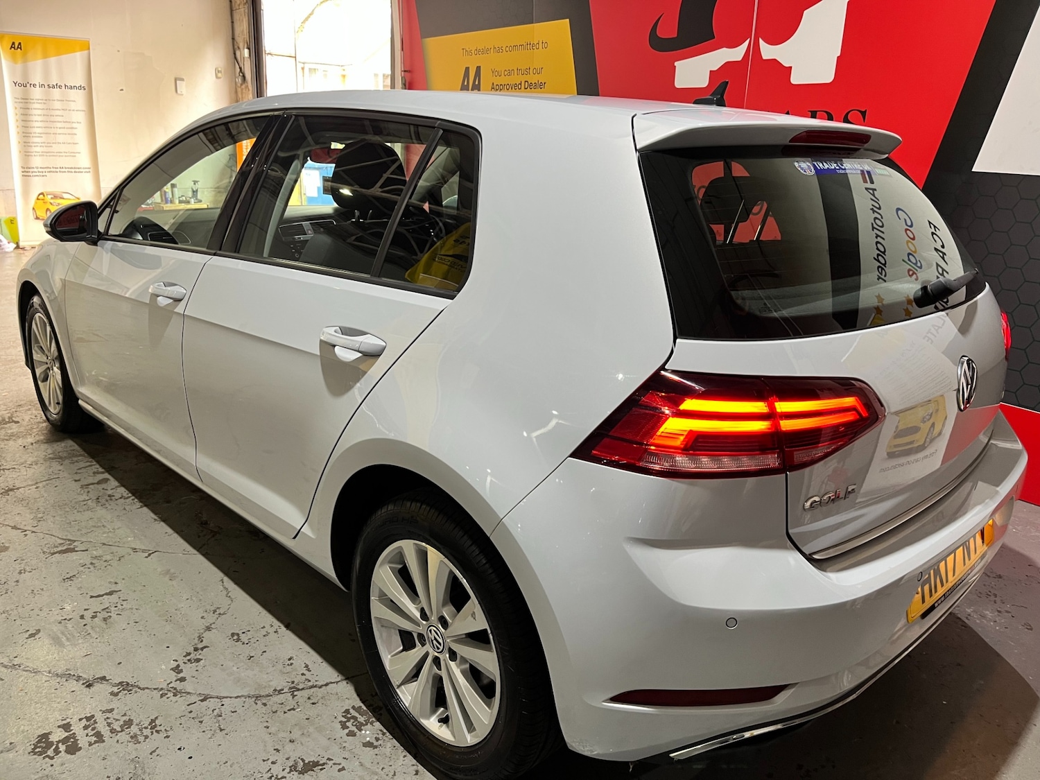 Used Volkswagen Golf 2017 for sale - 77036131: Photo 27