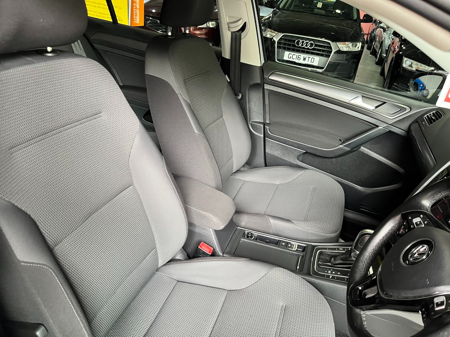 Used Volkswagen Golf 2017 for sale - 77036131: Photo 37