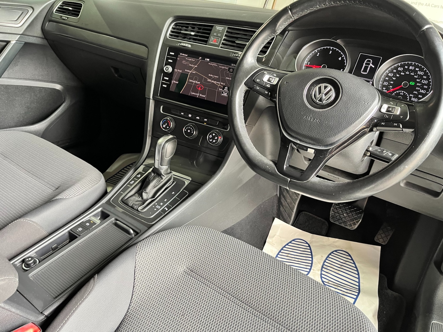 Used Volkswagen Golf 2017 for sale - 77036131: Photo 39