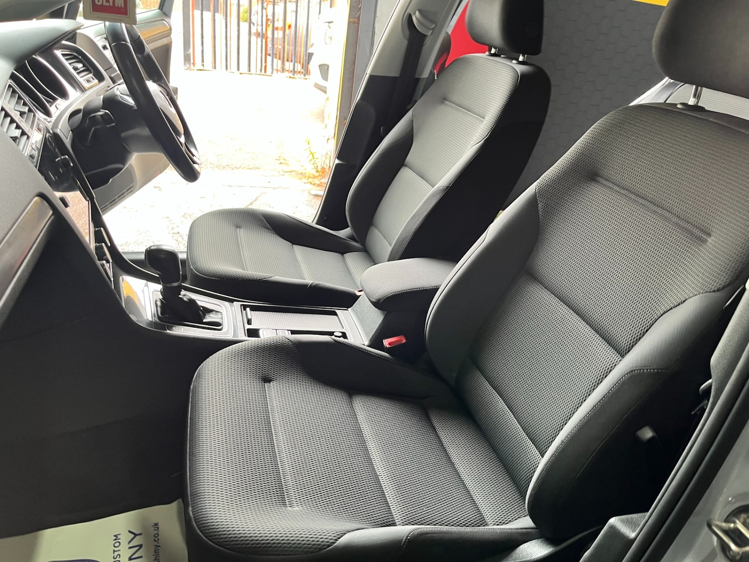 Used Volkswagen Golf 2017 for sale - 77036131: Photo 47