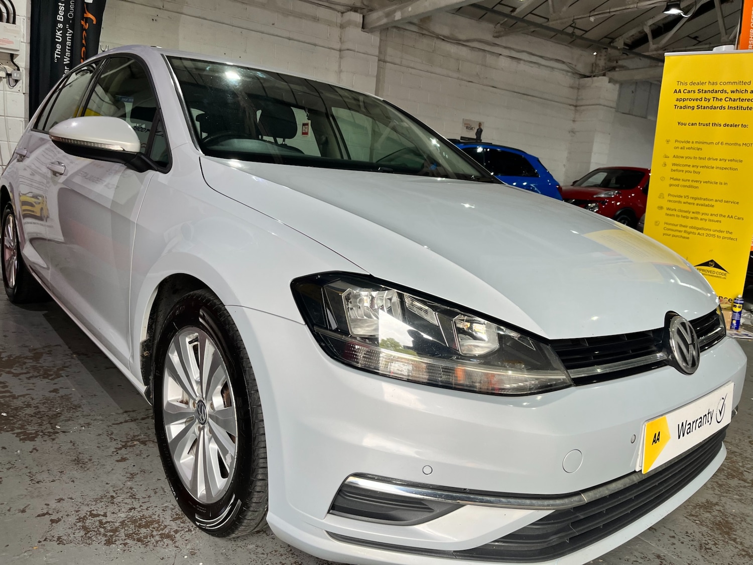 Used Volkswagen Golf 2017 for sale - 77036131: Photo 6