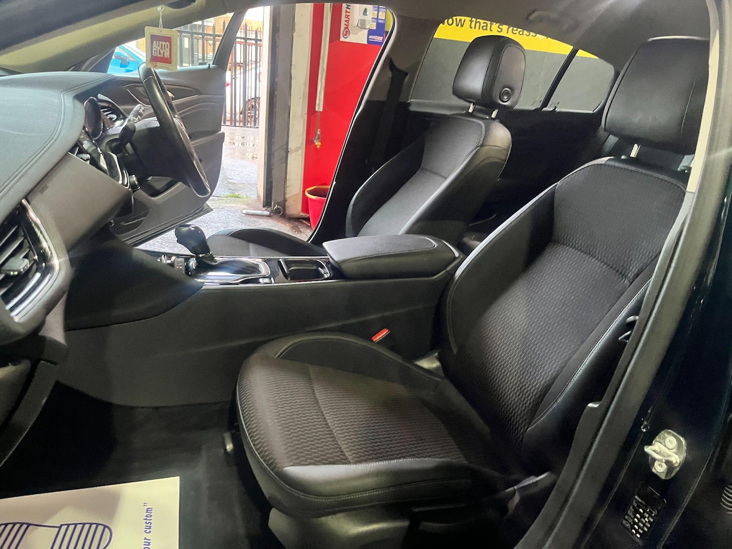 Used Vauxhall Insignia 2017 for sale - 77455653: Photo 25