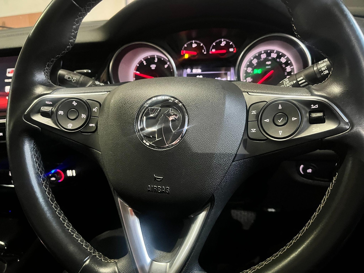 Used Vauxhall Insignia 2017 for sale - 77455653: Photo 28