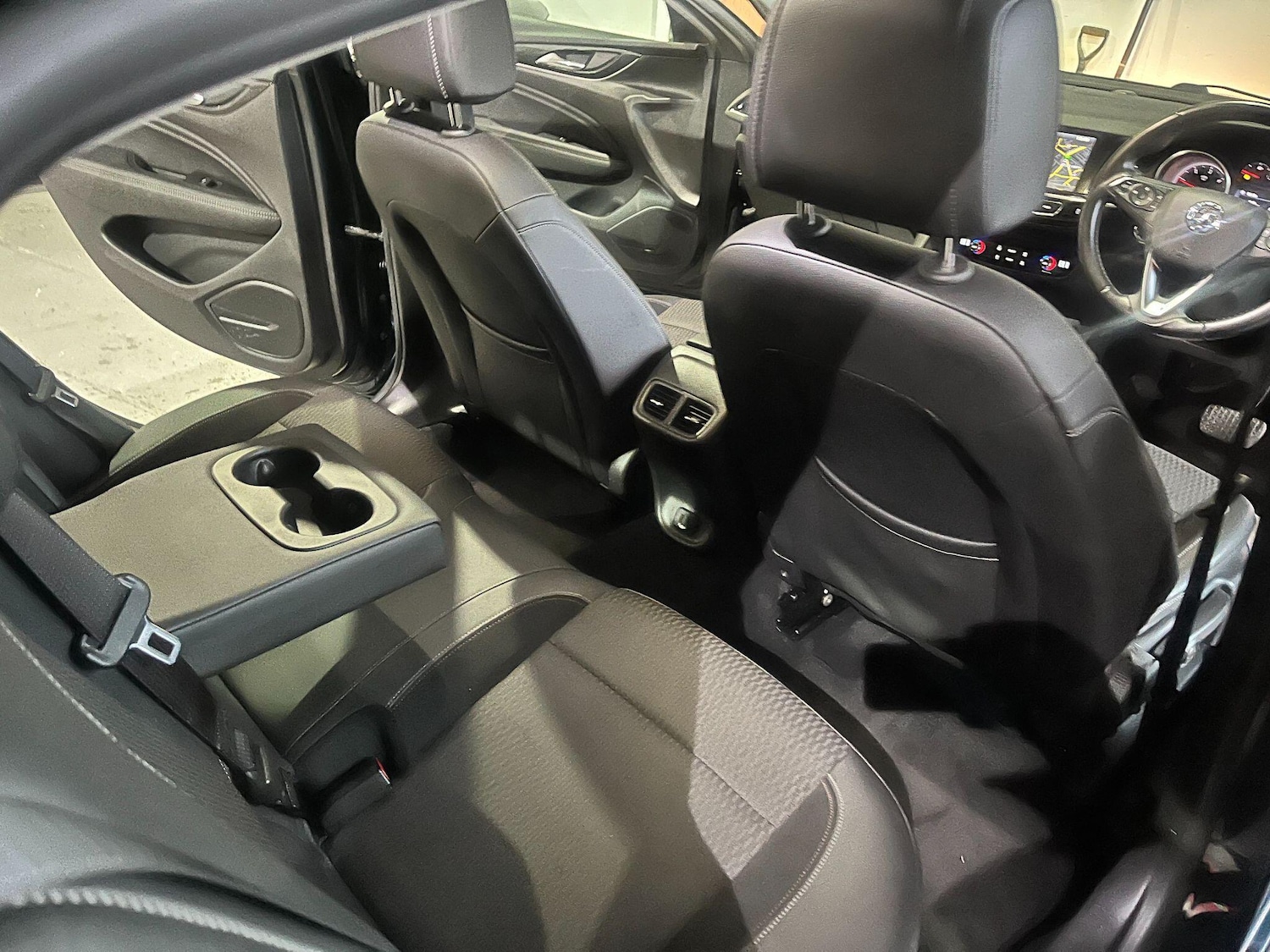 Used Vauxhall Insignia 2017 for sale - 77455653: Photo 39