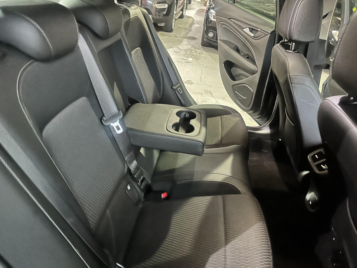 Used Vauxhall Insignia 2017 for sale - 77455653: Photo 43