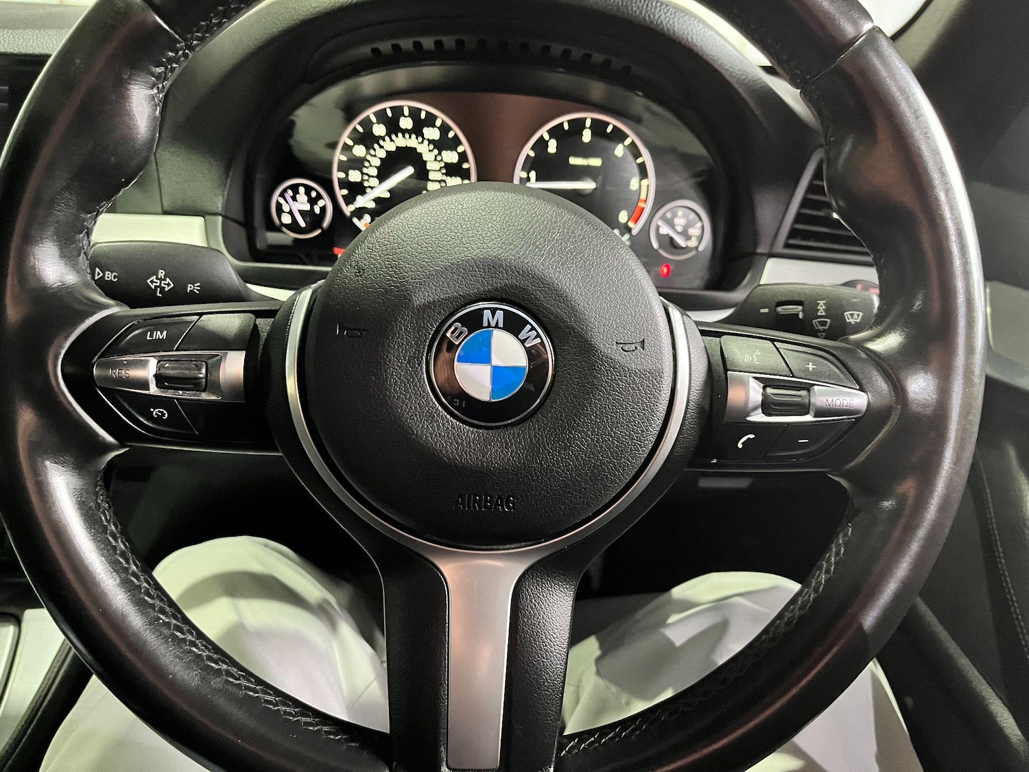 Used BMW 5 Series 2014 for sale - 77672004: Photo 23