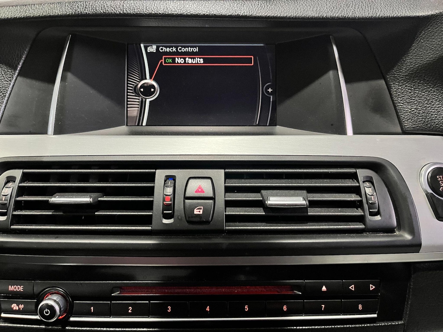 Used BMW 5 Series 2014 for sale - 77672004: Photo 30