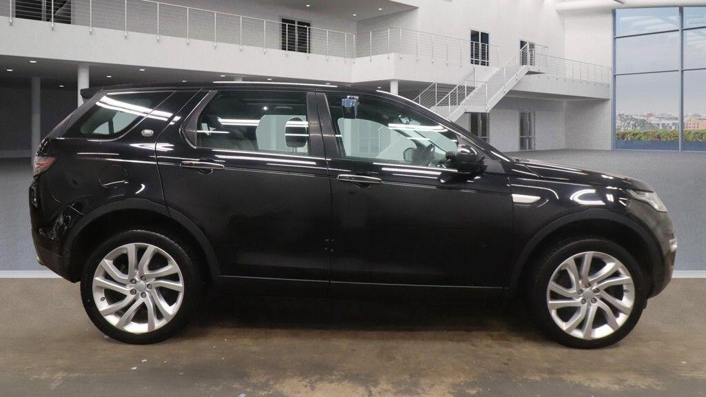 Used Land Rover Discovery Sport 2016 for sale - 76800887: Photo 3