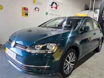 Volkswagen - Golf