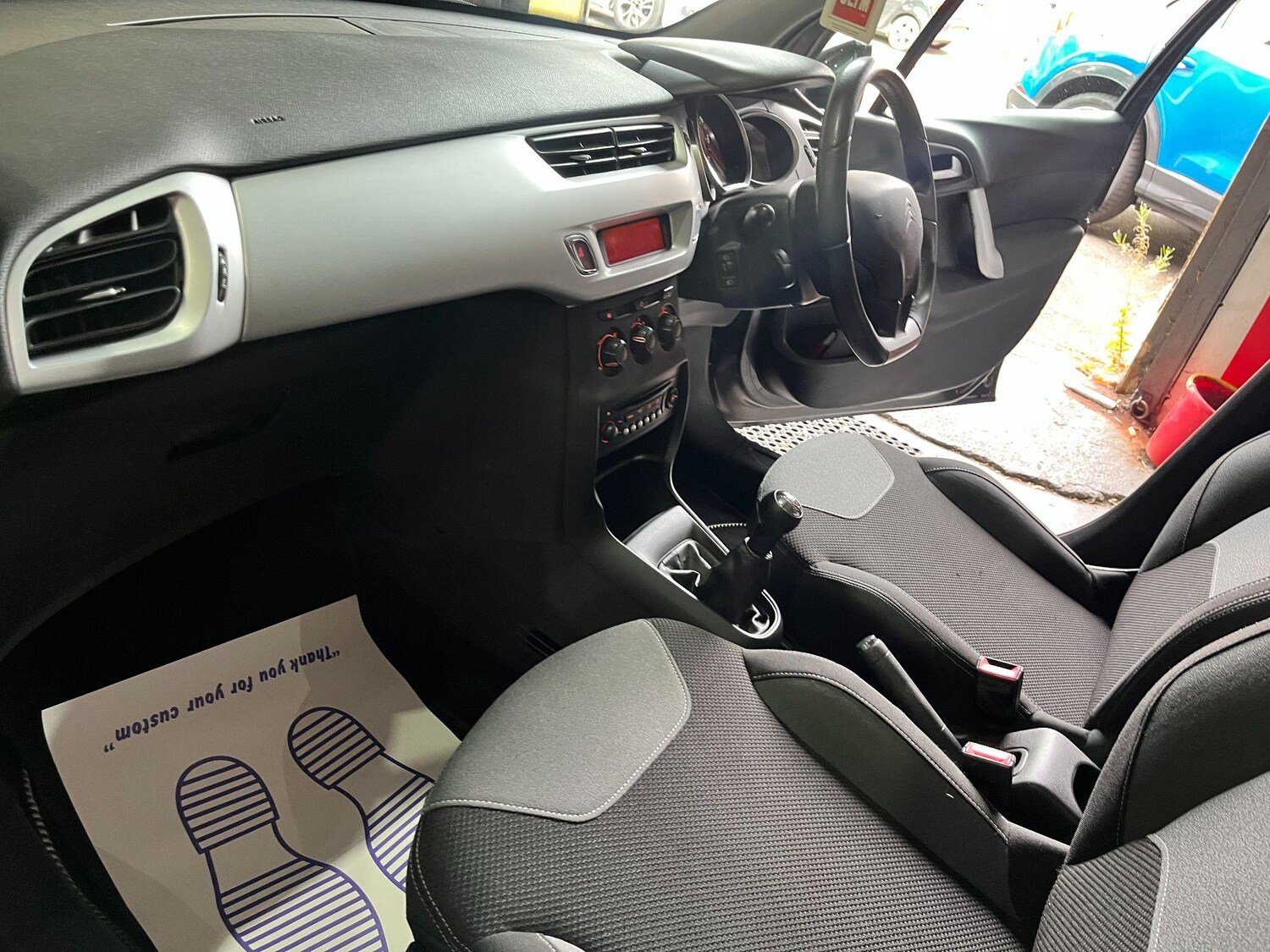 Vehicle 29