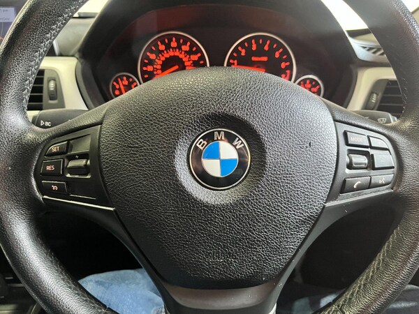 Used BMW 3 Series 2013 for sale - 76215365: Photo 38