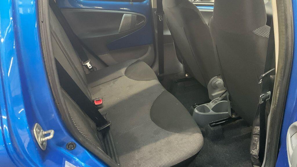 Used Toyota AYGO 2009 for sale - 76592734: Photo 5