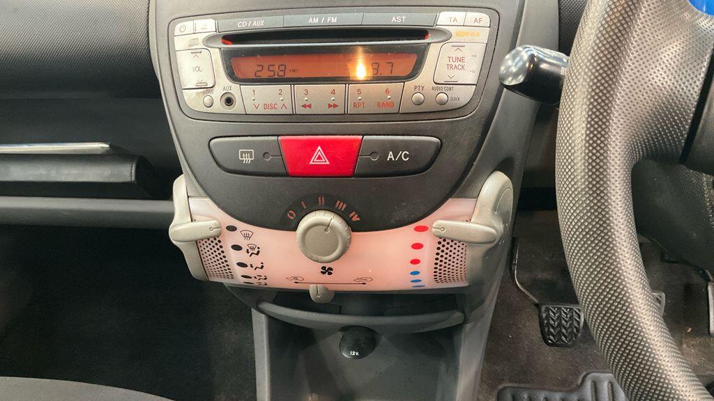 Used Toyota AYGO 2009 for sale - 76592734: Photo 7