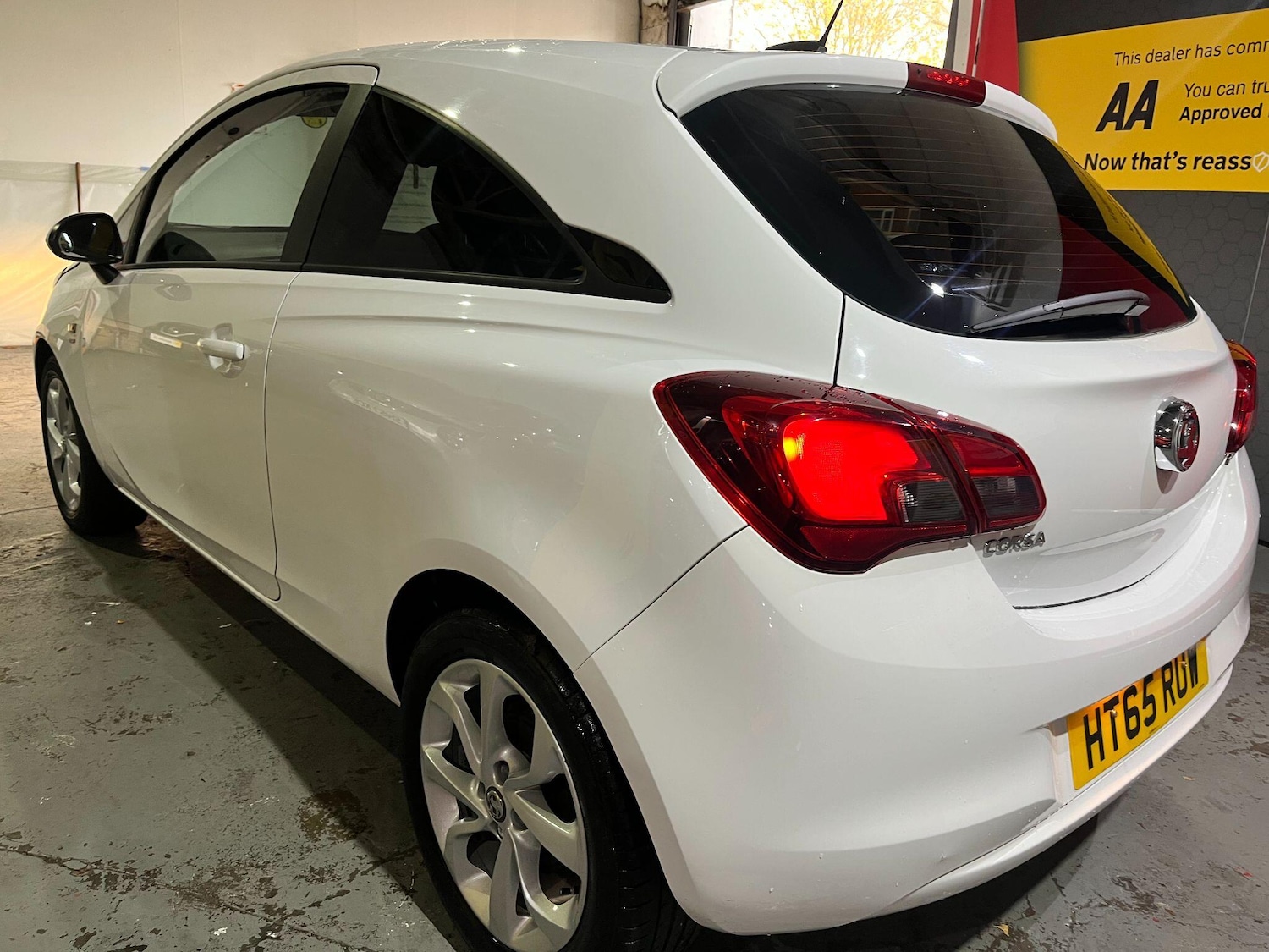 Used Vauxhall Corsa 2016 for sale - 76538917: Photo 38