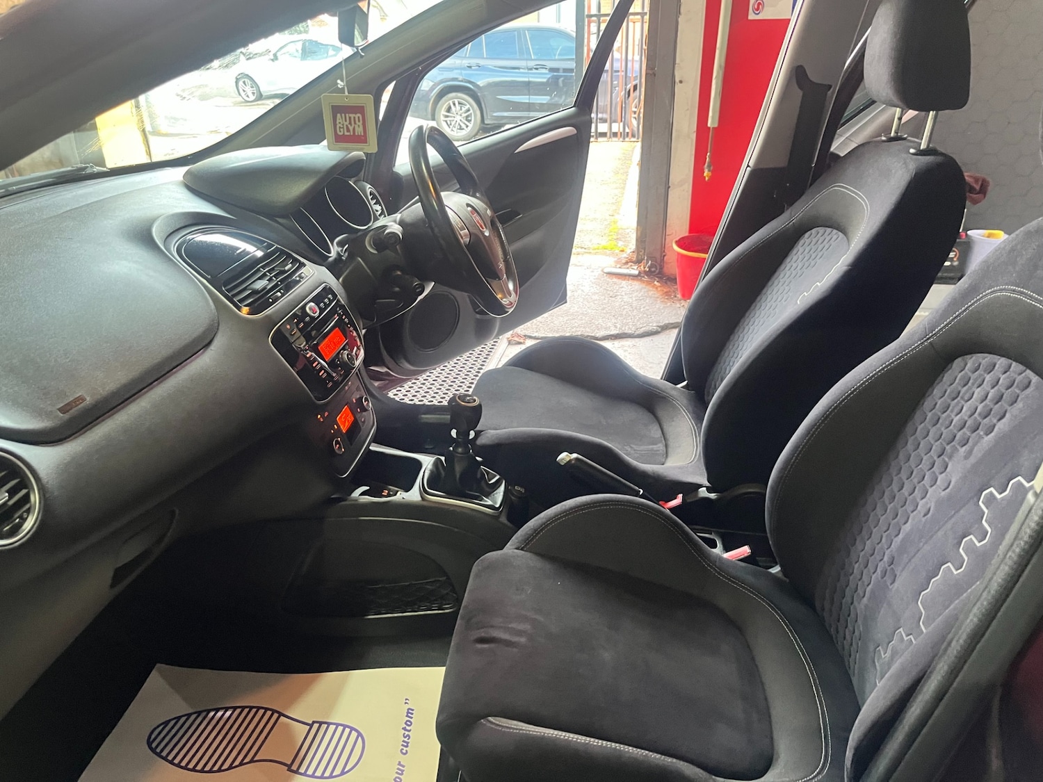 Used Fiat Punto 2013 for sale - 77035748: Photo 34