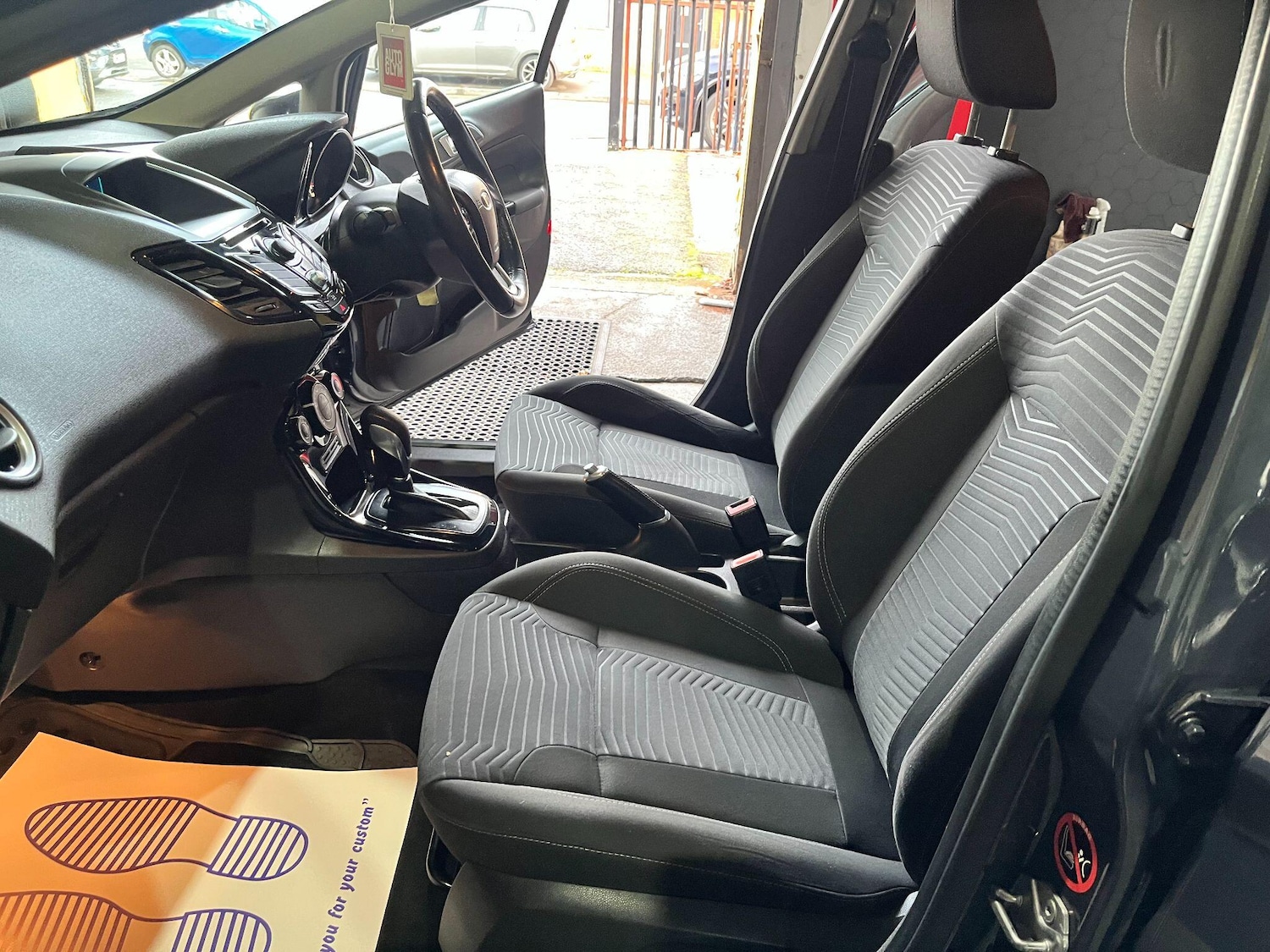 Used Ford Fiesta 2014 for sale - 76925935: Photo 35