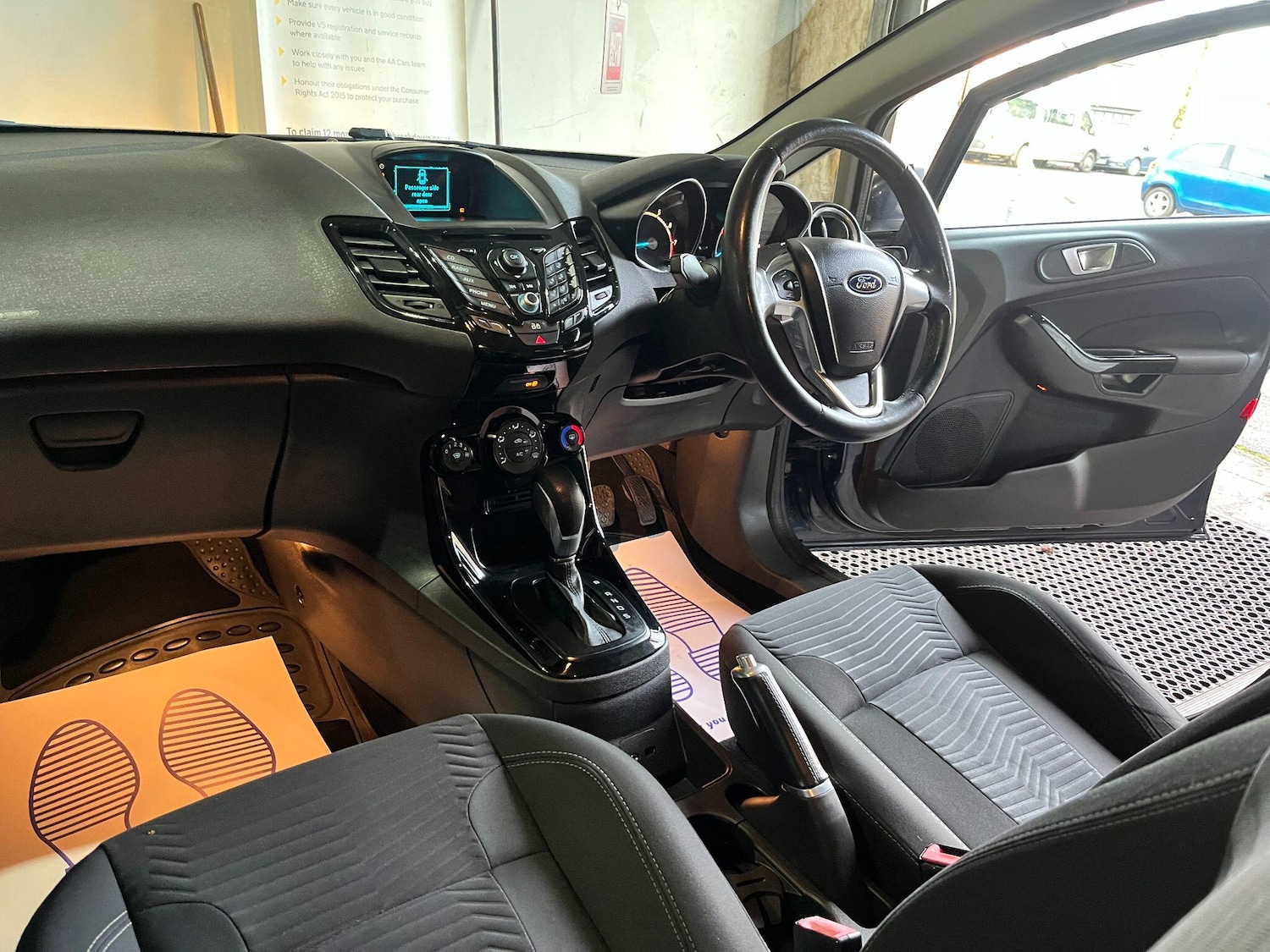 Used Ford Fiesta 2014 for sale - 76925935: Photo 42