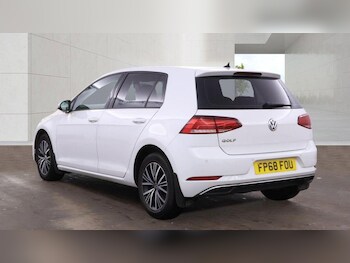 Used Volkswagen Golf 2018 for sale - 78695570: Photo