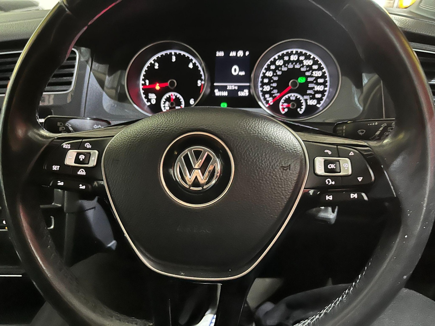 Used Volkswagen Golf 2017 for sale - 76887486: Photo 14