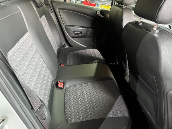 Used Vauxhall Corsa 2011 for sale - 76306500: Photo 17