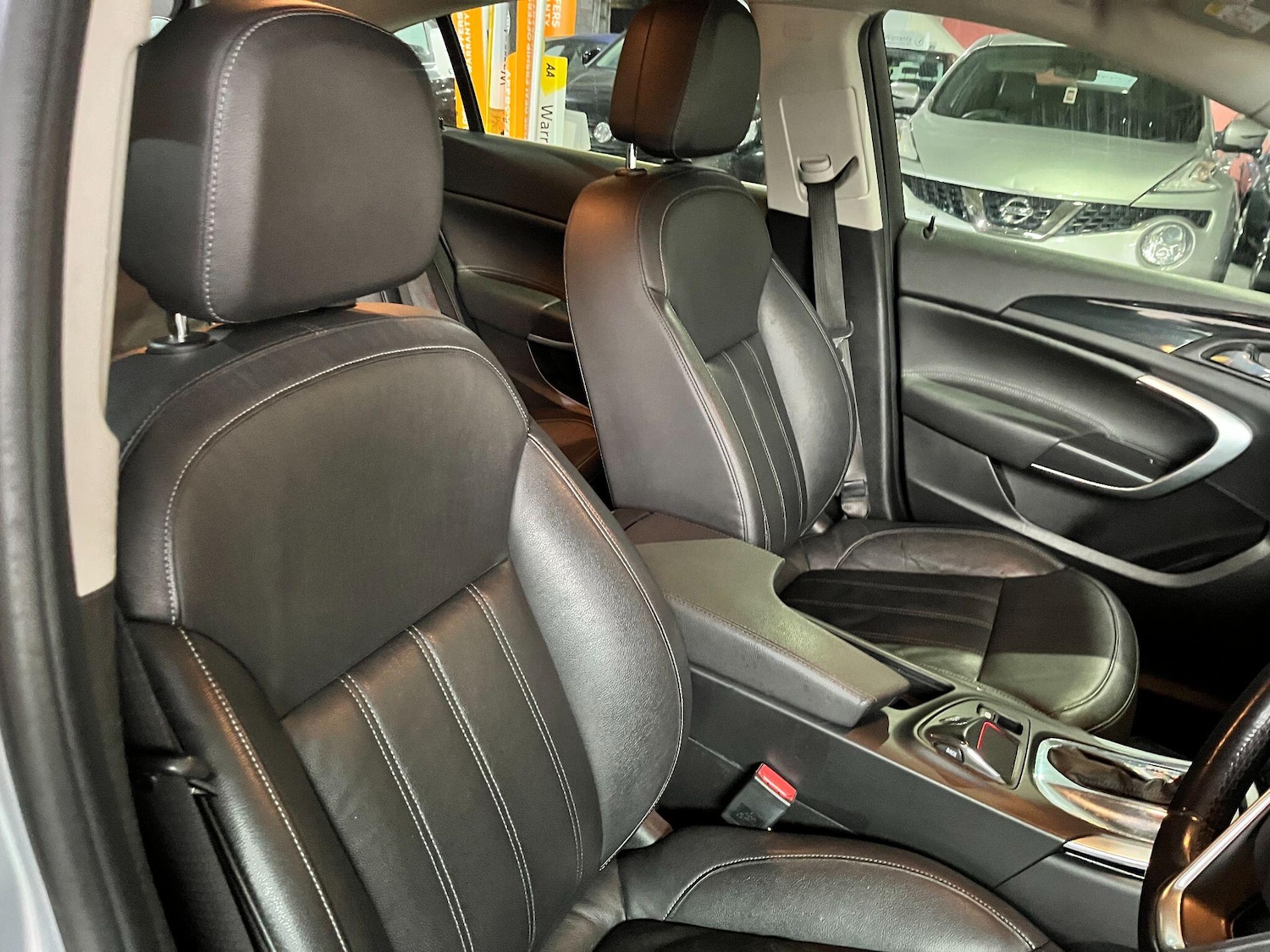 Used Vauxhall Insignia 2013 for sale - 77231672: Photo 16