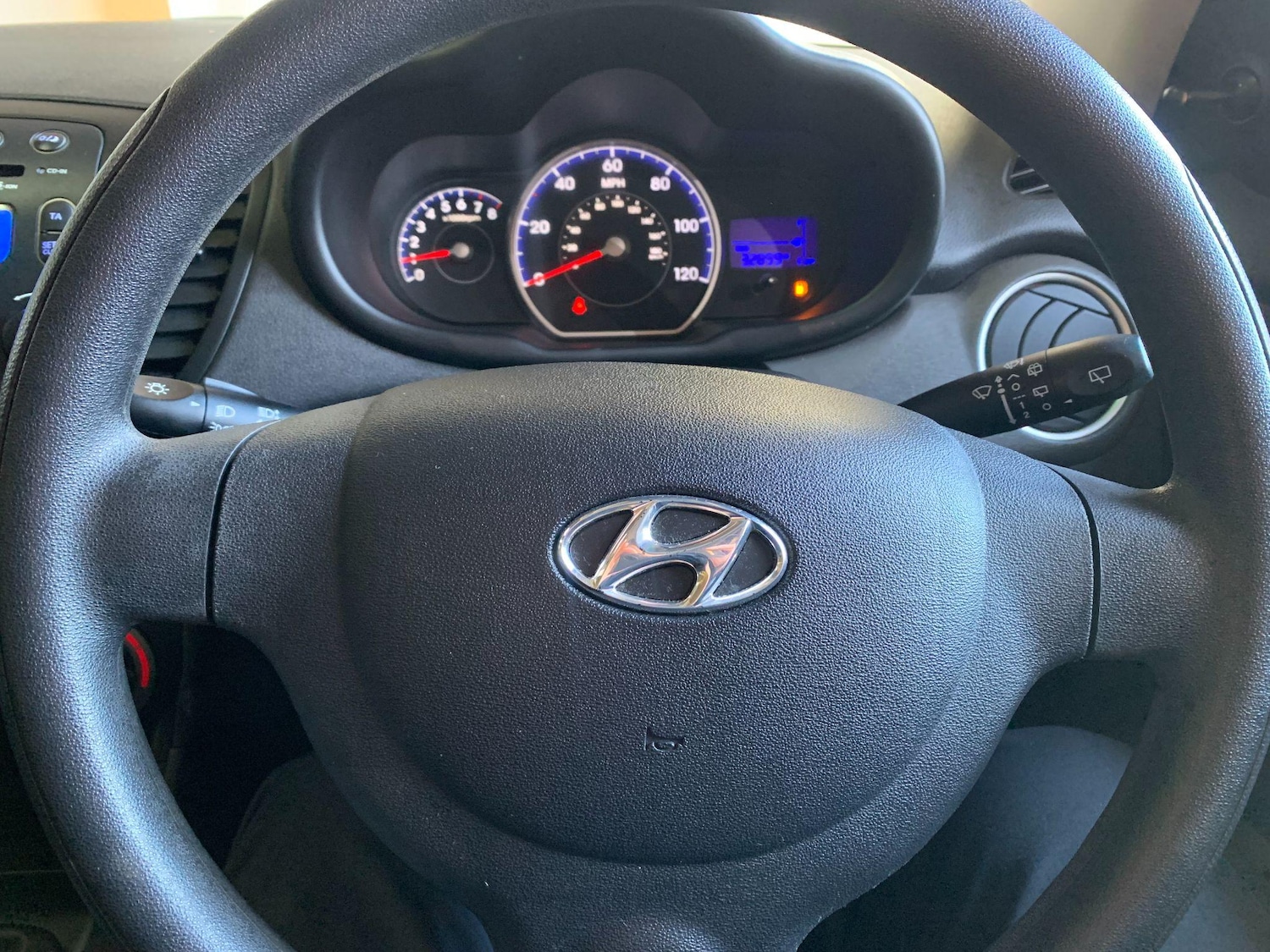 Used Hyundai i10 2011 for sale - 76433160: Photo 22