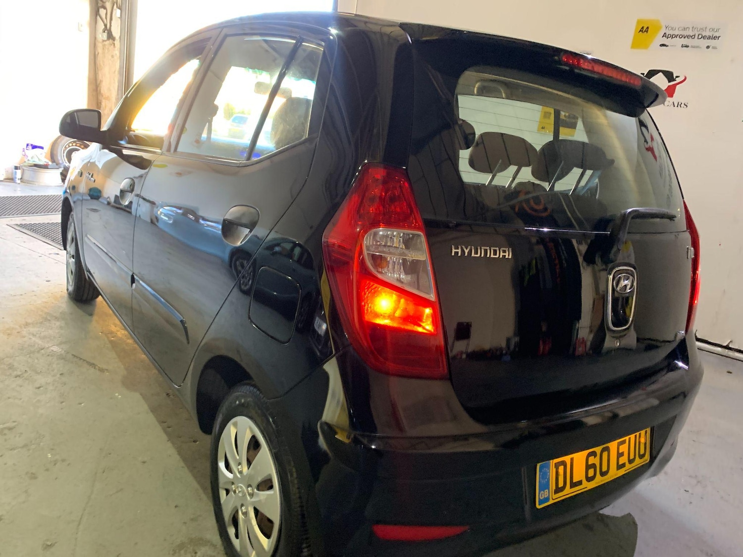 Used Hyundai i10 2011 for sale - 76433160: Photo 48