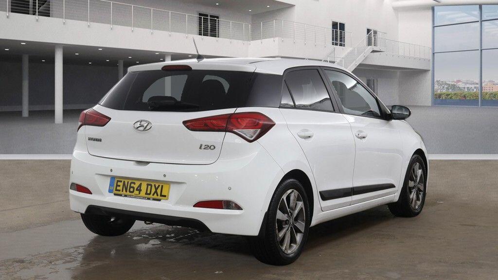 Used Hyundai i20 2015 for sale - 77314711: Photo 4