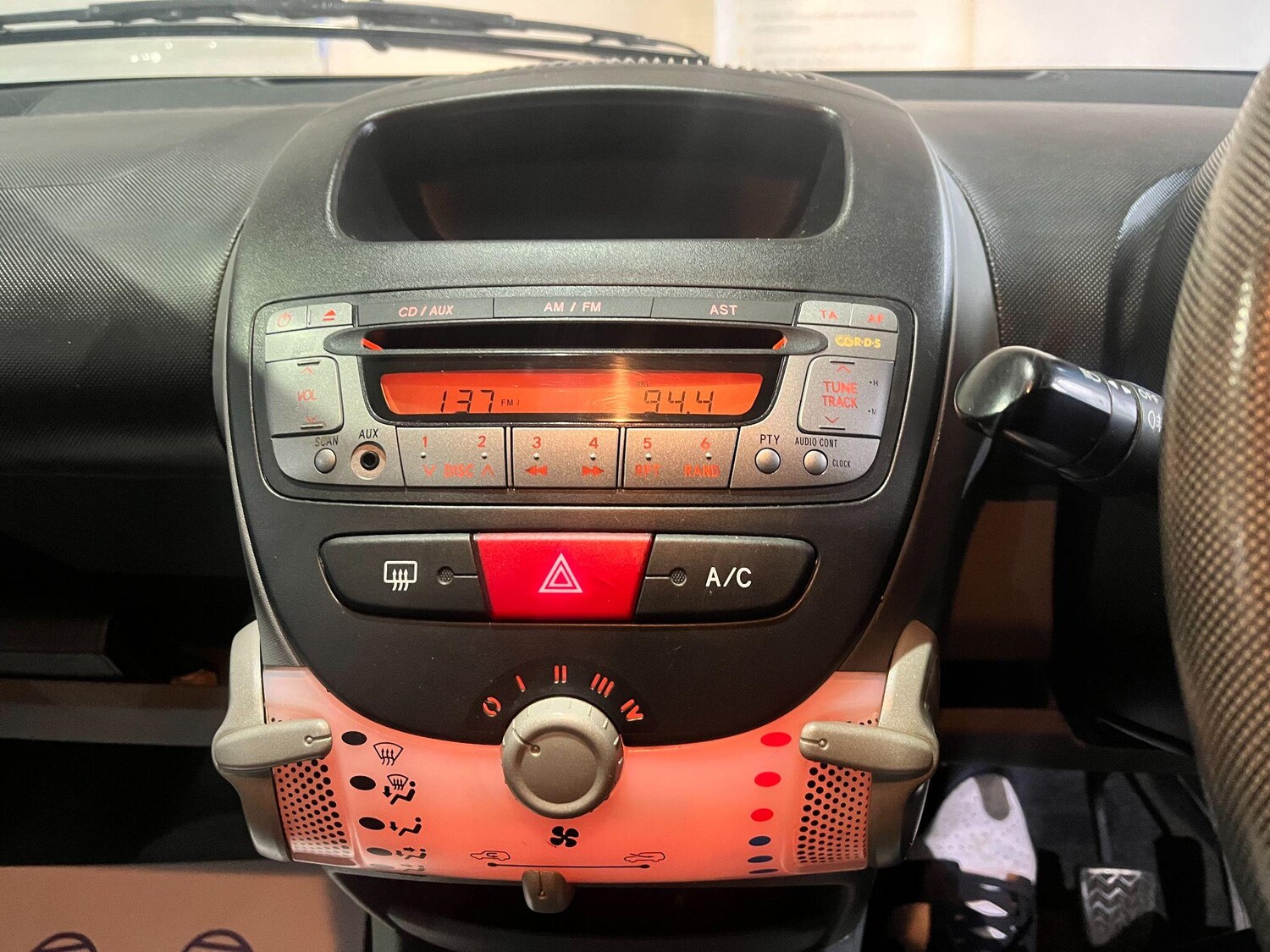 Used Toyota AYGO 2009 for sale - 77231673: Photo 14