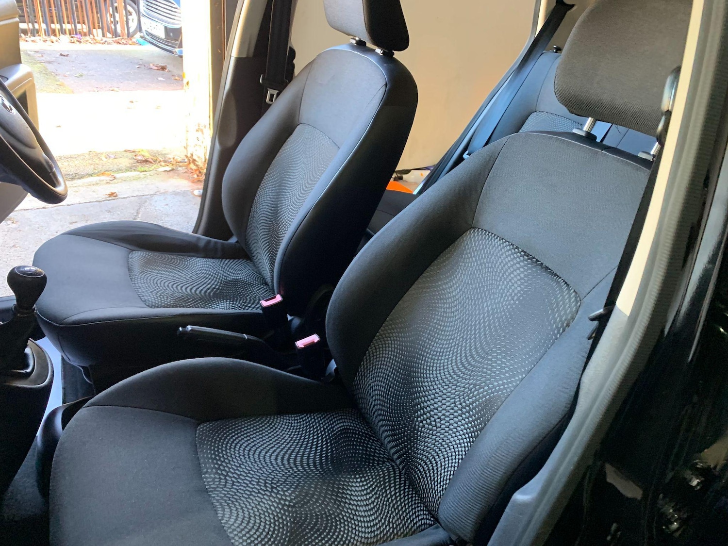 Used Hyundai i10 2011 for sale - 76801397: Photo 34