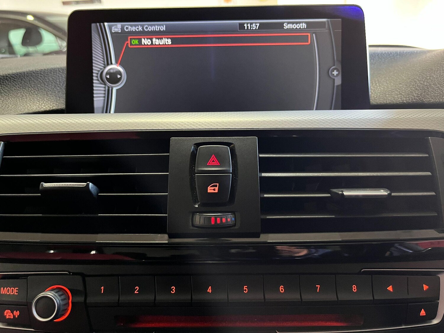 Used BMW 3 Series 2012 for sale - 77231679: Photo 34