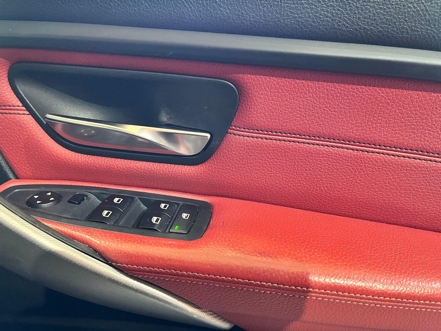 Used BMW 3 Series 2012 for sale - 77231679: Photo 44