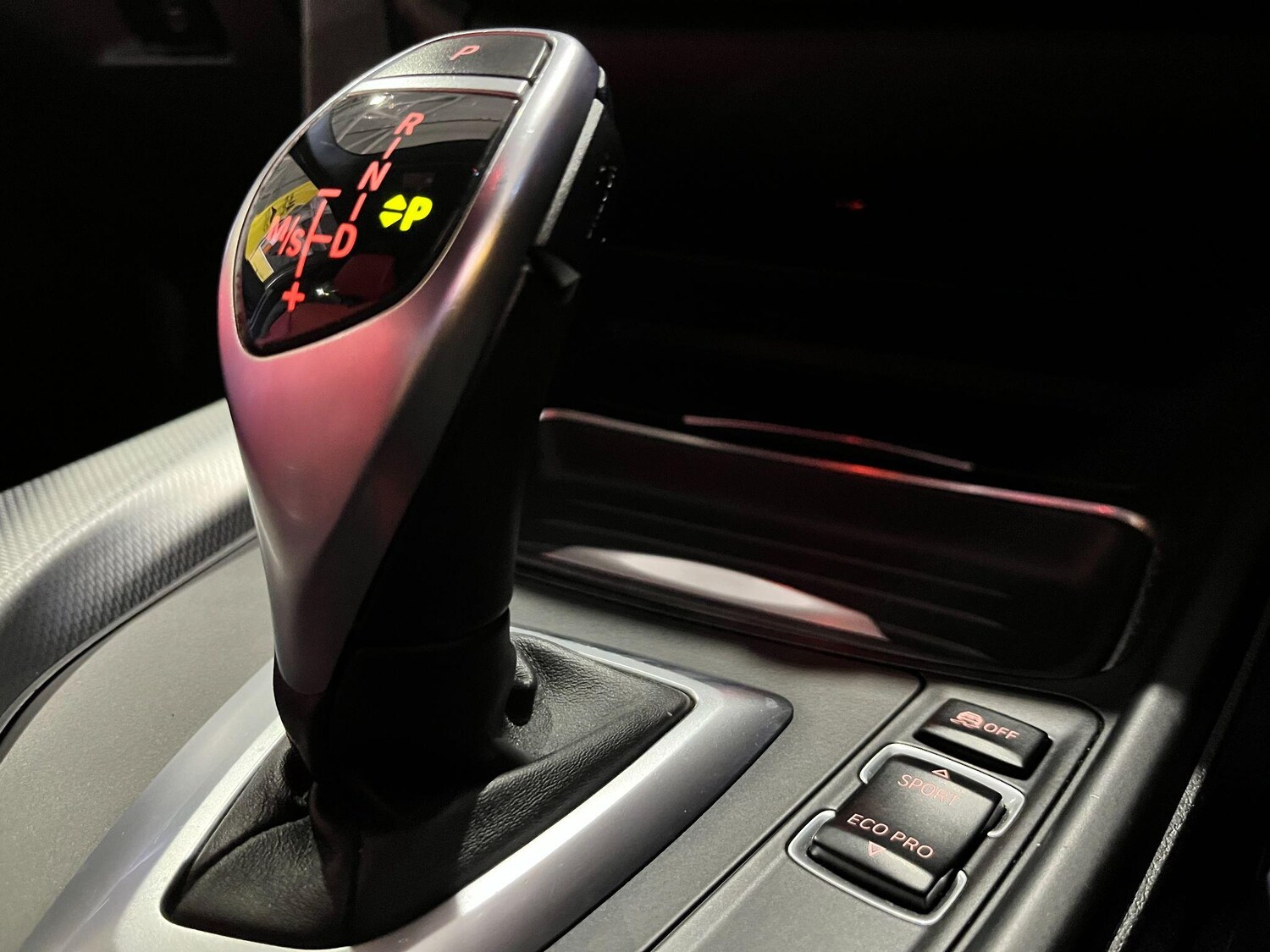 Used BMW 3 Series 2012 for sale - 77231679: Photo 48