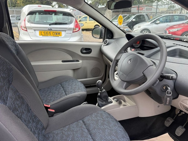 Used Renault Twingo 2010 for sale - 75596408: Photo 5