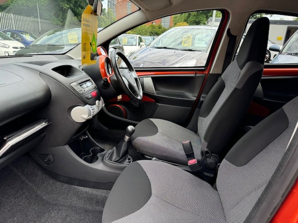 Used Toyota AYGO 2013 for sale - 74379549: Photo 10