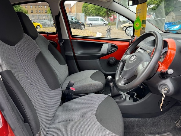 Used Toyota AYGO 2013 for sale - 74379549: Photo 8