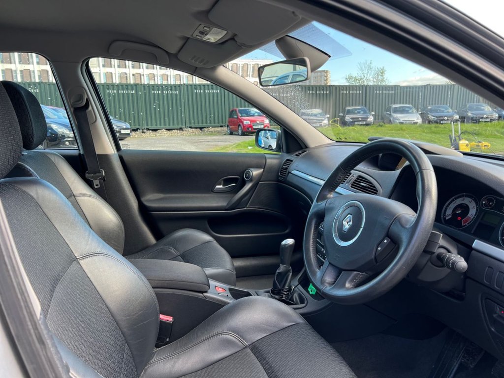 Used Renault Laguna 2006 for sale - 76454270: Photo 5