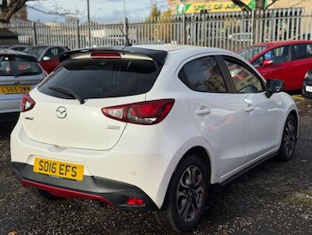 Used Mazda Mazda2 2016 for sale - 76454199: Photo
