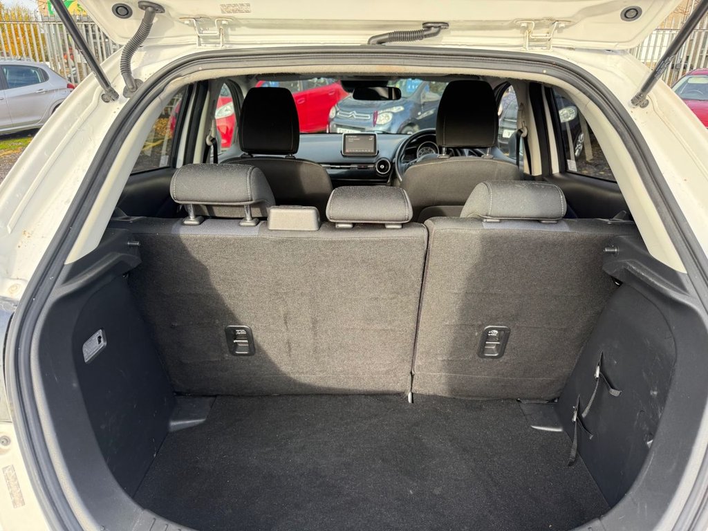 Used Mazda Mazda2 2016 for sale - 76454199: Photo 8