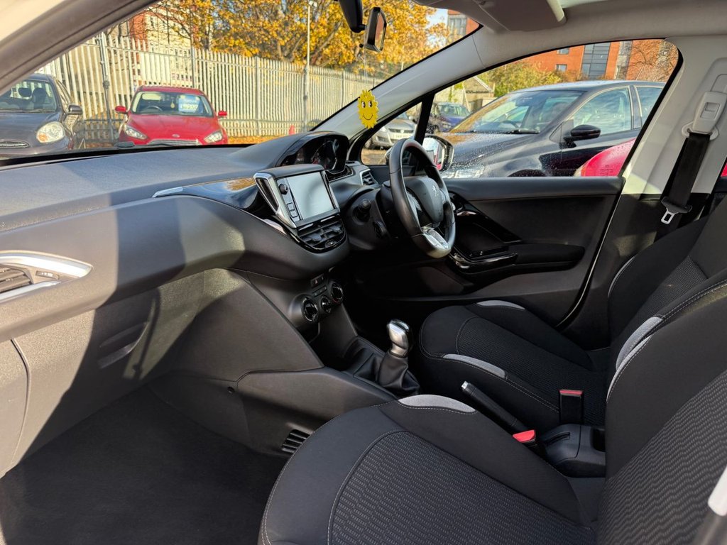 Used Peugeot 208 2015 for sale - 77668894: Photo 10