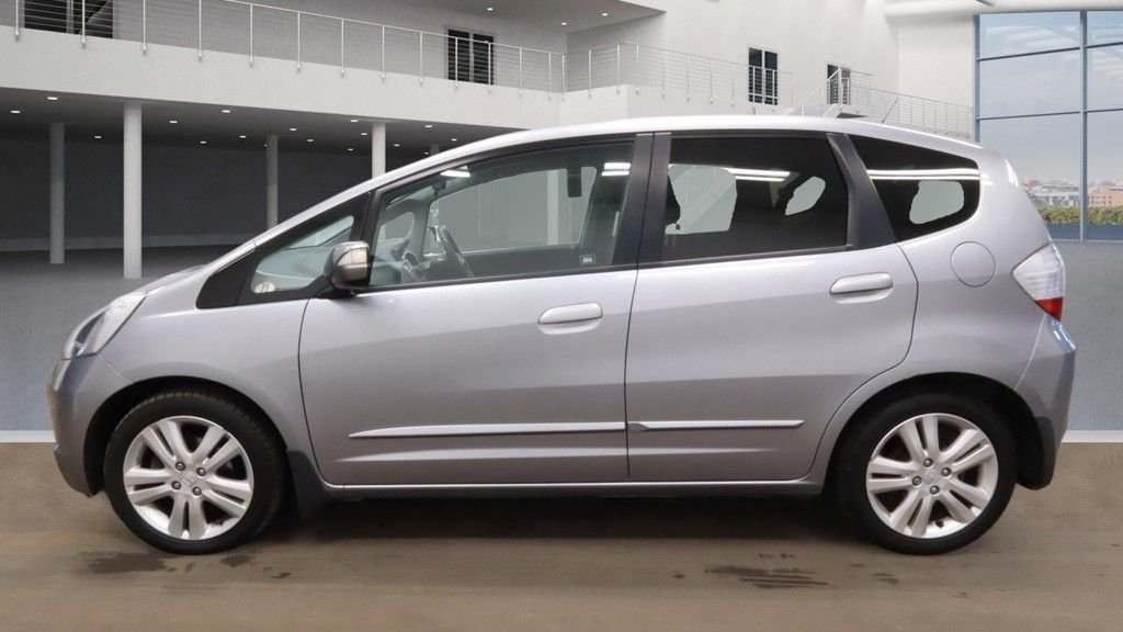 Used Honda Jazz 2010 for sale - 77953190: Photo 7