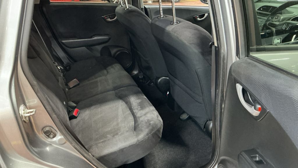 Used Honda Jazz 2010 for sale - 77953190: Photo 9