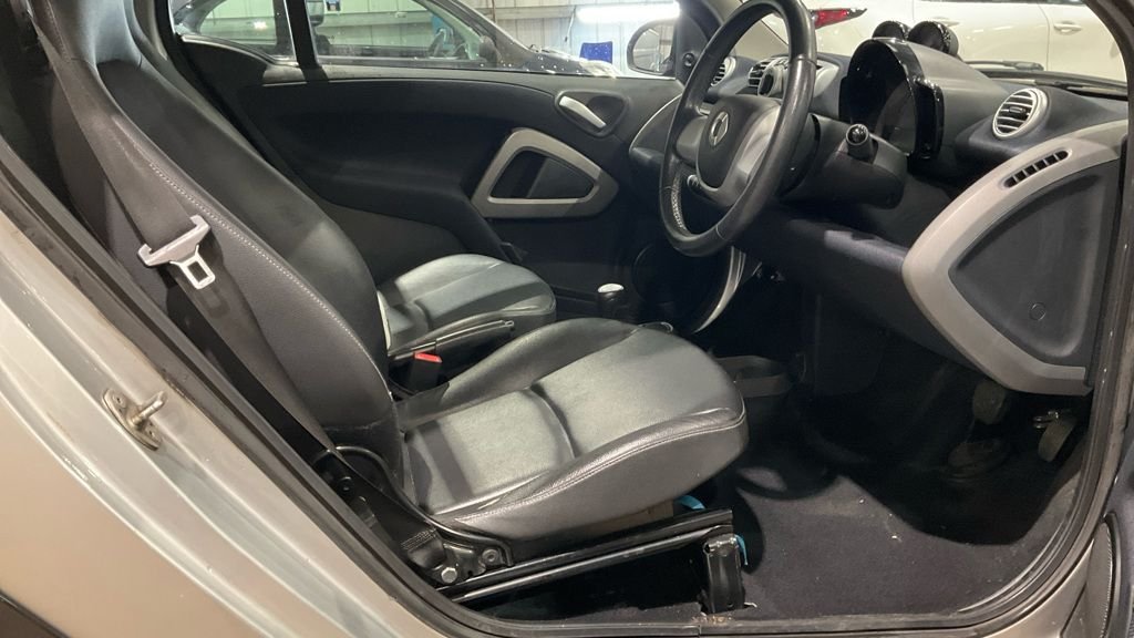 Used smart fortwo 2014 for sale - 76417748: Photo 8