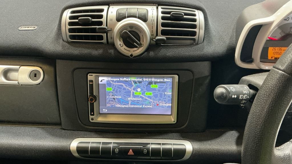 Used smart fortwo 2014 for sale - 78056440: Photo 11