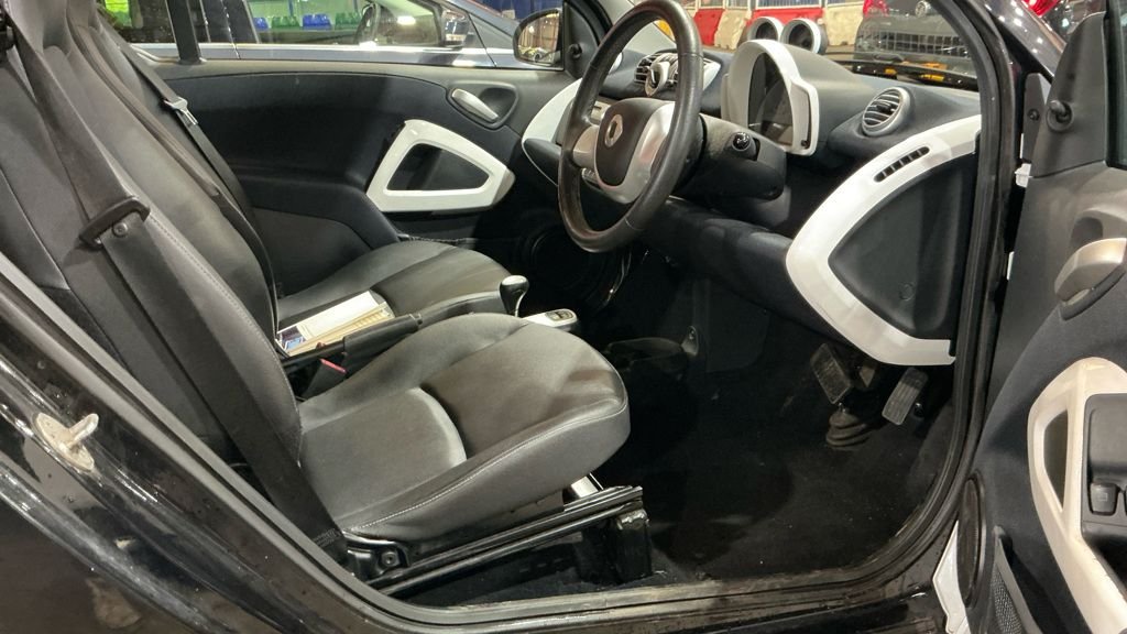 Used smart fortwo 2014 for sale - 78056440: Photo 8