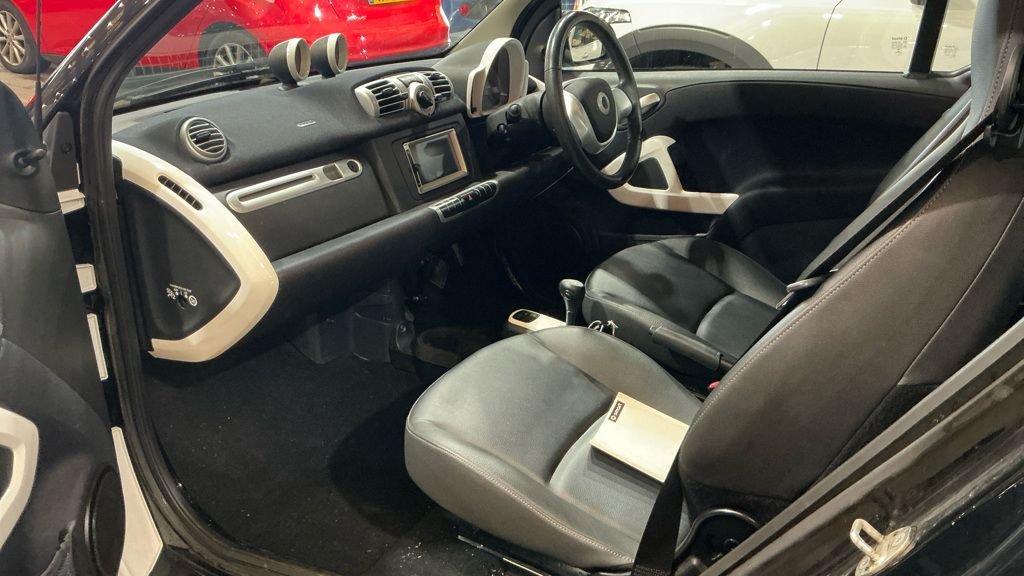 Used smart fortwo 2014 for sale - 78056440: Photo 9