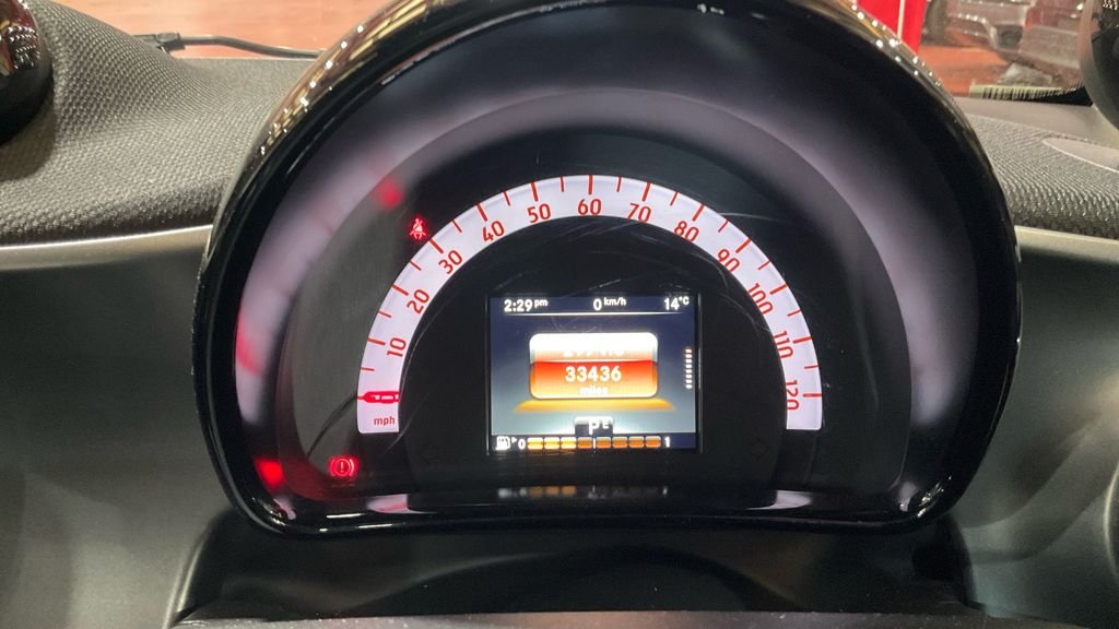 Used smart fortwo 2015 for sale - 78069305: Photo 9