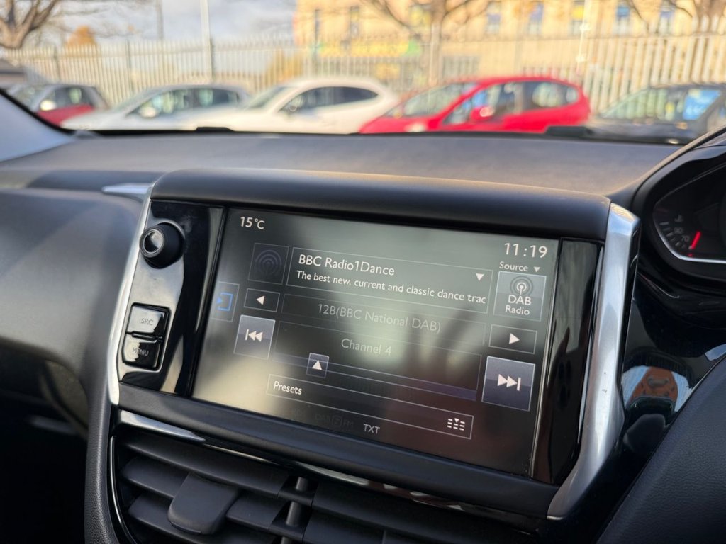 Used Peugeot 208 2015 for sale - 76417742: Photo 13